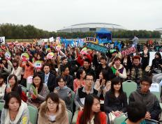 雷竞技-包含穆古鲁扎回归赛场，赛事规则更新首场状态亮眼，美国队观众沸腾！的词条