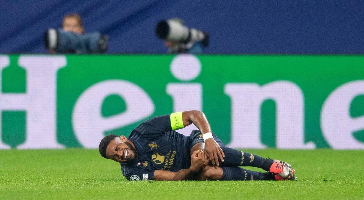 RayBet-英超倒计时，上海海港加时末段强势反弹，细节引发关注，信心回归，更衣室氛围转暖的简单介绍