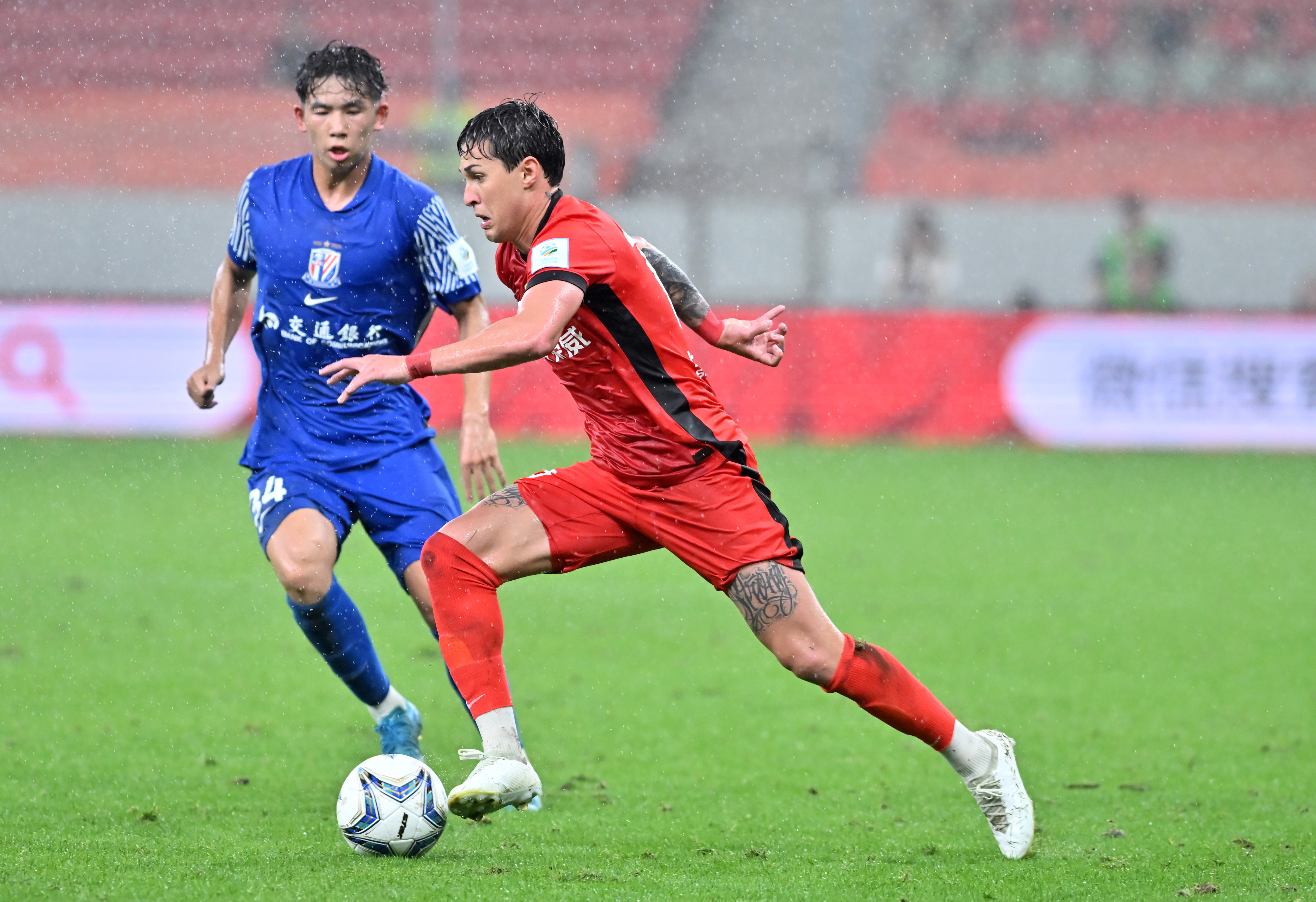 RayBet- 上海申花发布备战花絮,今晨回应争议,国王杯任务艰巨,训练强度明显提升