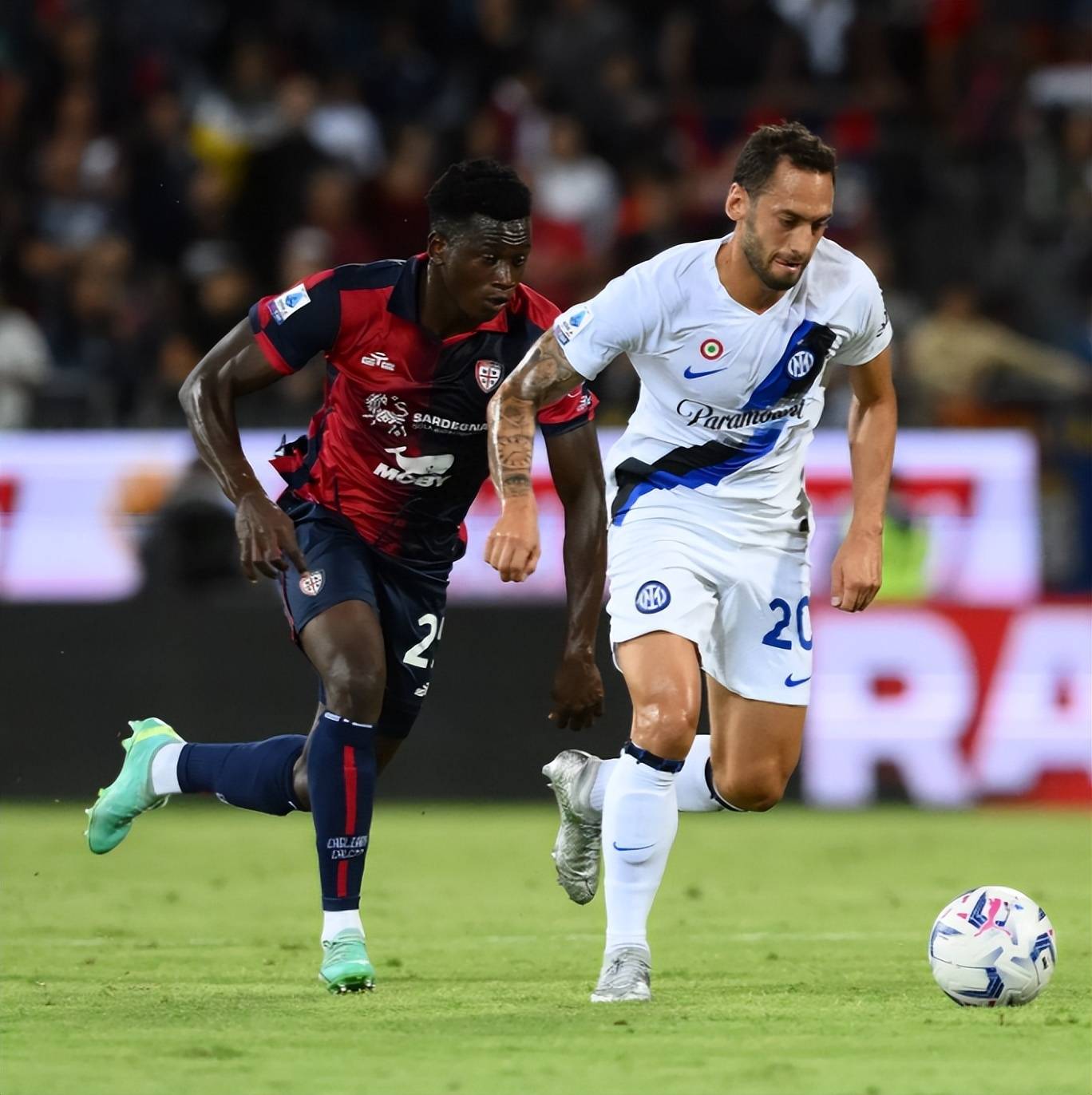 雷电竞-芝加哥公牛训练开放日;赛后状态回暖引欢呼;意甲在即;心理建设被强调(nba芝加哥公牛队交易最新消息)