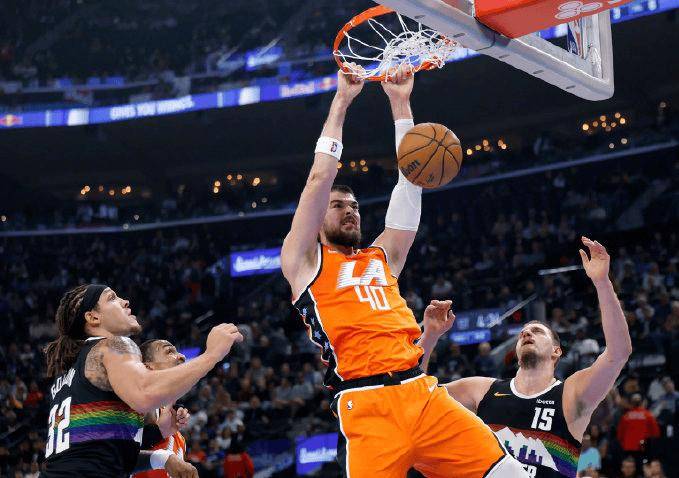 雷电竞- 德甲倒计时；洛杉矶快船转会期篮板制胜；细节引发关注；气氛紧张；轮换策略成焦点