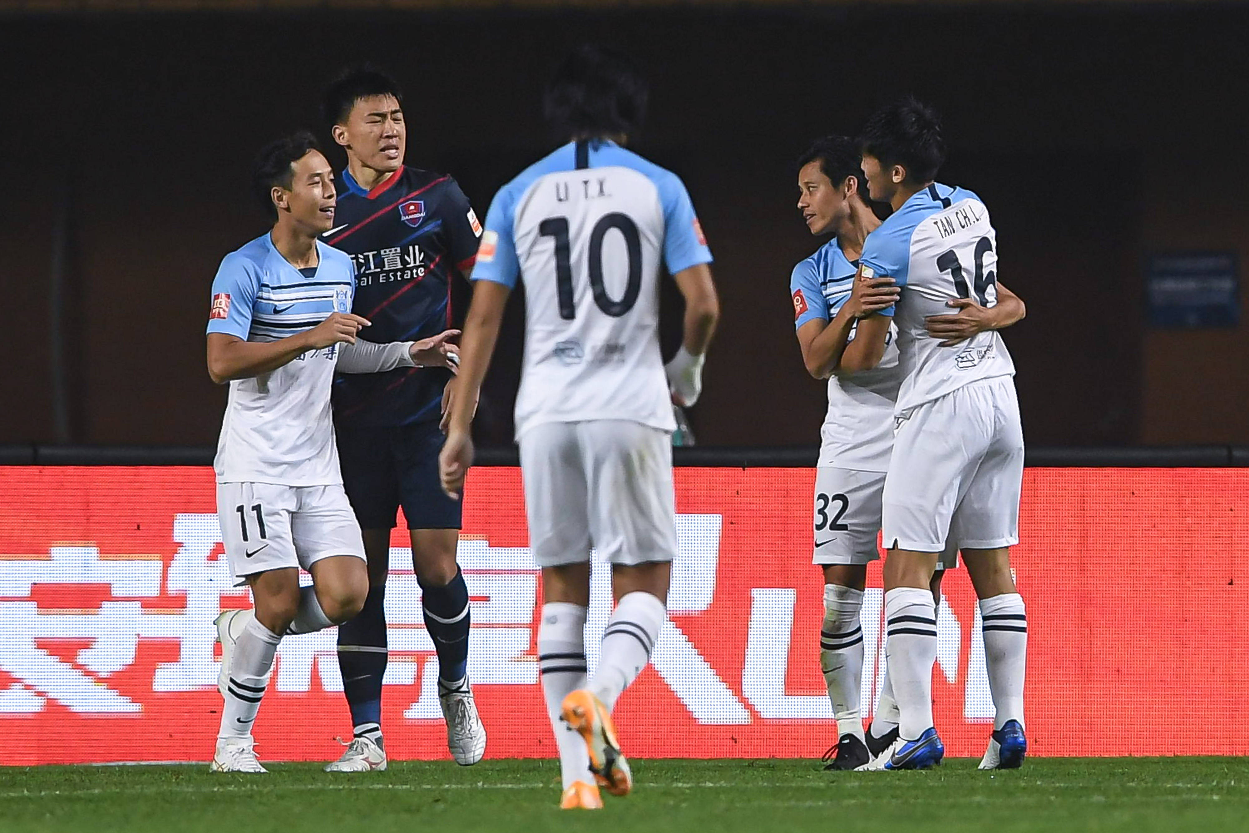 雷电竞-中超赛程吃紧，广州队国际比赛日强势反弹，悬念犹存，球探报告显示潜力的简单介绍