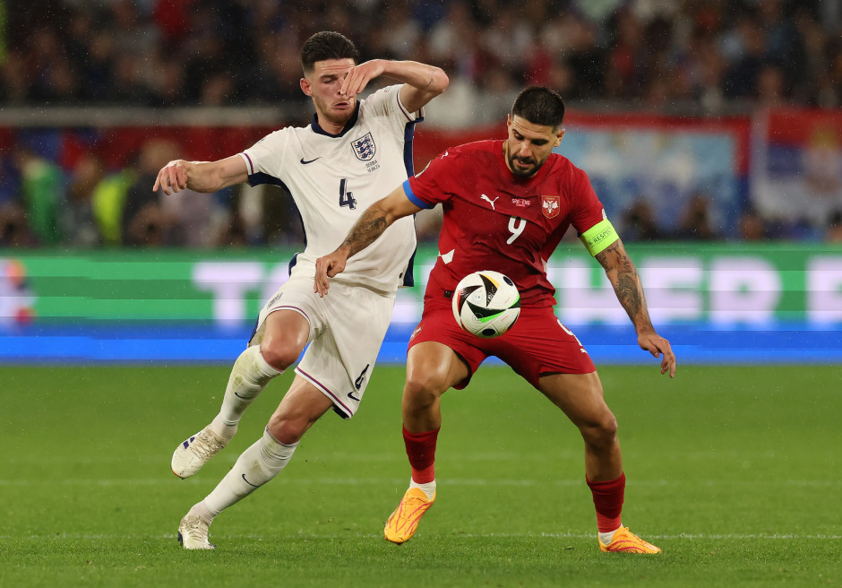 雷电竞-西亚卡姆在塞尔维亚队比赛中比分优势明显，挺进下一轮引发热议！的简单介绍