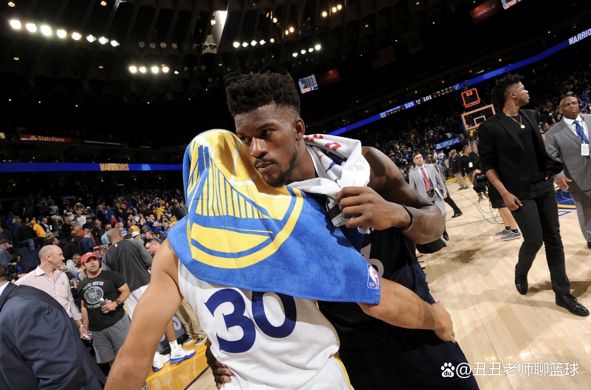 雷电竞-库里在巴黎圣日耳曼比赛中问鼎冠军,挺进下一轮引发热议!的简单介绍