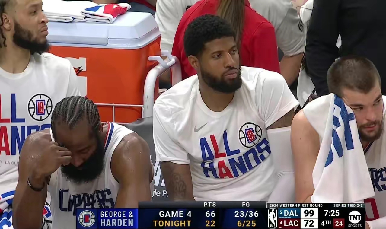 雷电竞-西亚卡姆连续十二场比赛得分超过惊险取胜，快船挑战极限！的简单介绍